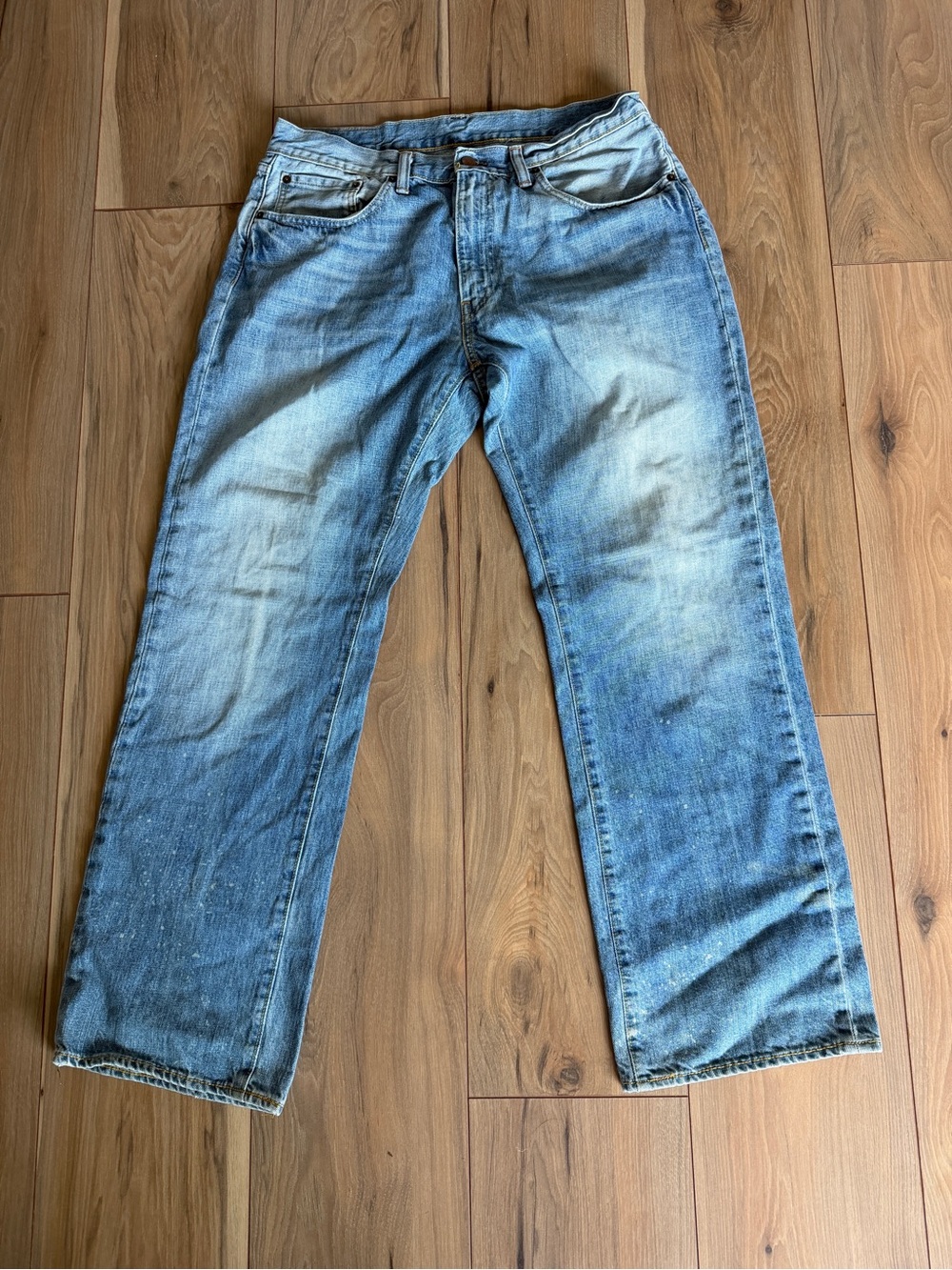 Levi's Light Blue Relaxed Straight Fit Men's Jeans 559